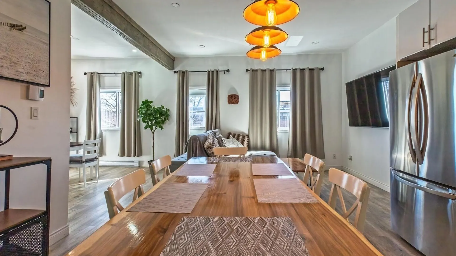 Appartement 5705-Modern 2 Bd / Fully Equipped, Near Dt Mtl à Montréal 0*,  Canada