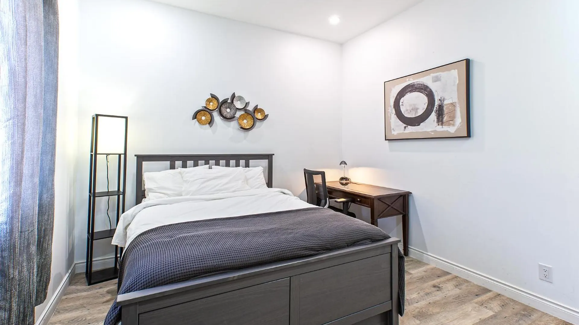 Appartement 5705-Modern 2 Bd / Fully Equipped, Near Dt Mtl à Montréal 0*,  Canada
